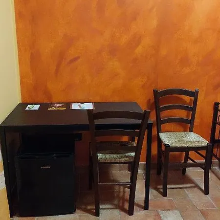 La Casa Dei Nonni בית הארחה Torre Orsina