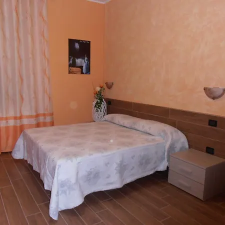 בית הארחה La Casa Dei Nonni Torre Orsina